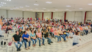 Trabajadores del Ayuntamiento de Poza Rica quieren aumento de salario