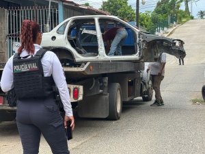 Avanza retiro de autos “maceta” en Poza Rica