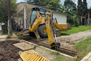 Continúan los trabajos de desazolve en Castillo para prevenir inundaciones