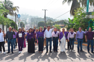 Histórico desfile del Día Internacional de la Mujer