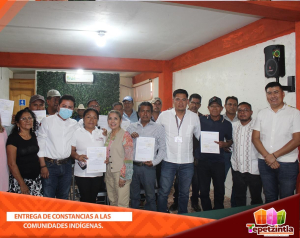 Comunidades de Tepetzintla reciben constancias del INPI para su reconocimiento como pueblos indígenas