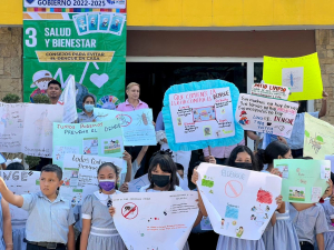 Estudiantes se suma a lucha contra el dengue