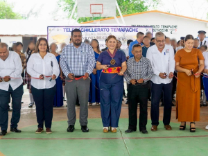 Telebachillerato de Temapache estrena domo nuevo.