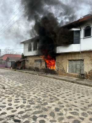 SE INCENDIA LA IGLESIA DE CHONTLA!