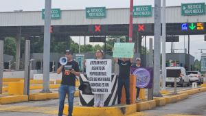 Trabajadores del PJF protestan en caseta de autopista México-Tuxpan