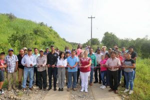 Mejoran acceso en Josefa Ortiz de Domínguez con la construcción de rampas.