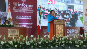 Rinde Asenet Castro Arrieta el Segundo Informe de Actividades al Frente DIF