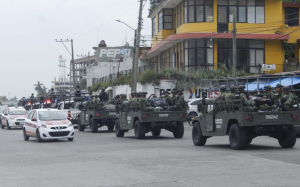 Con 300 militares refuerzan seguridad en Tuxpan