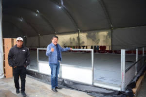 En puerta inauguración de pista de hielo en Tihuatlán