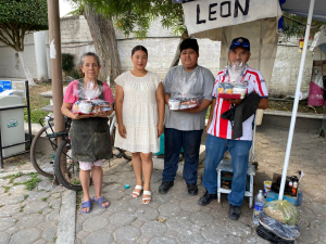 Entregan insumos a betuneros de la zona centro.